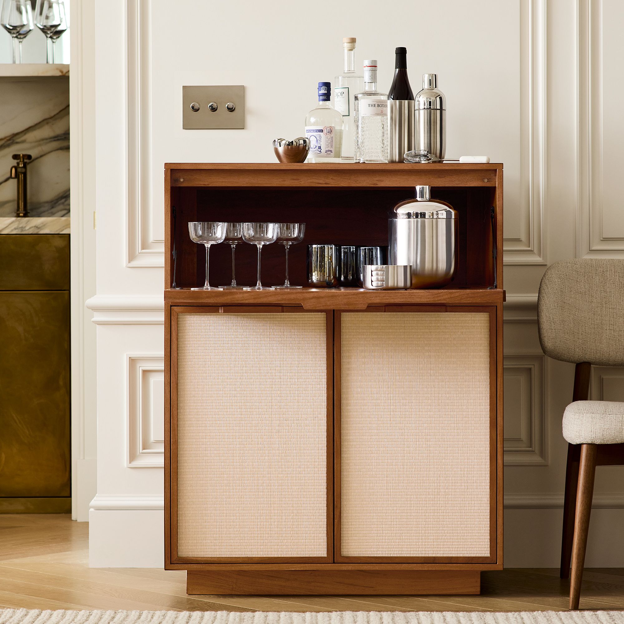 Douglas Tatami Bar Cabinet thumbnail 2