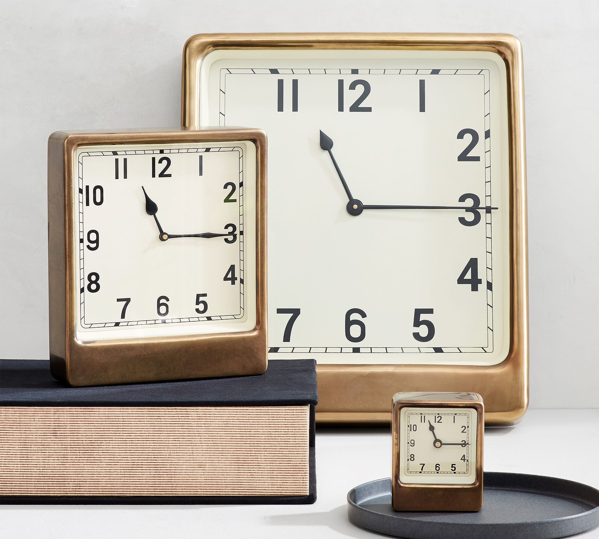 Anton Desktop Clock thumbnail 2