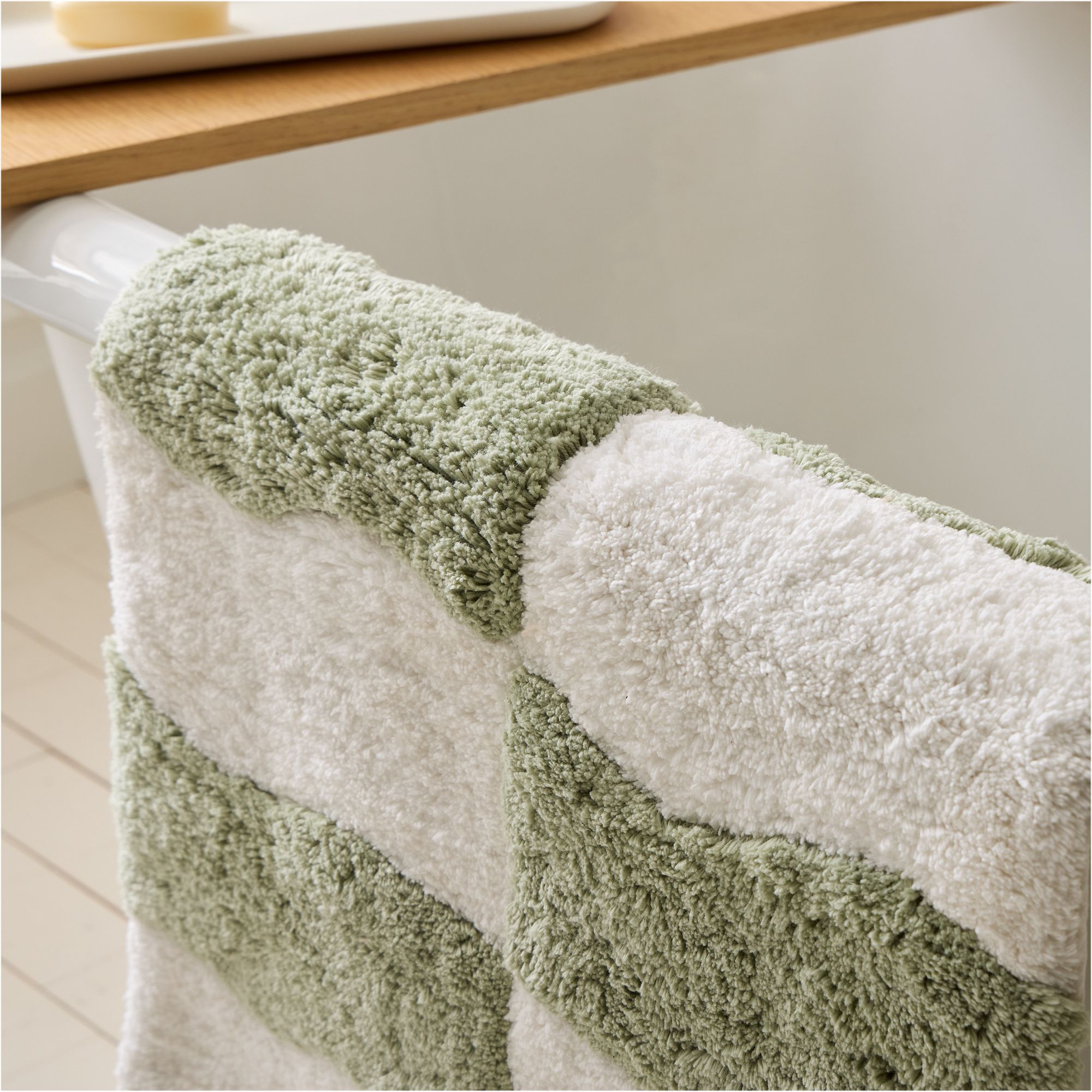Wavy Blocks Bath Mat thumbnail 2