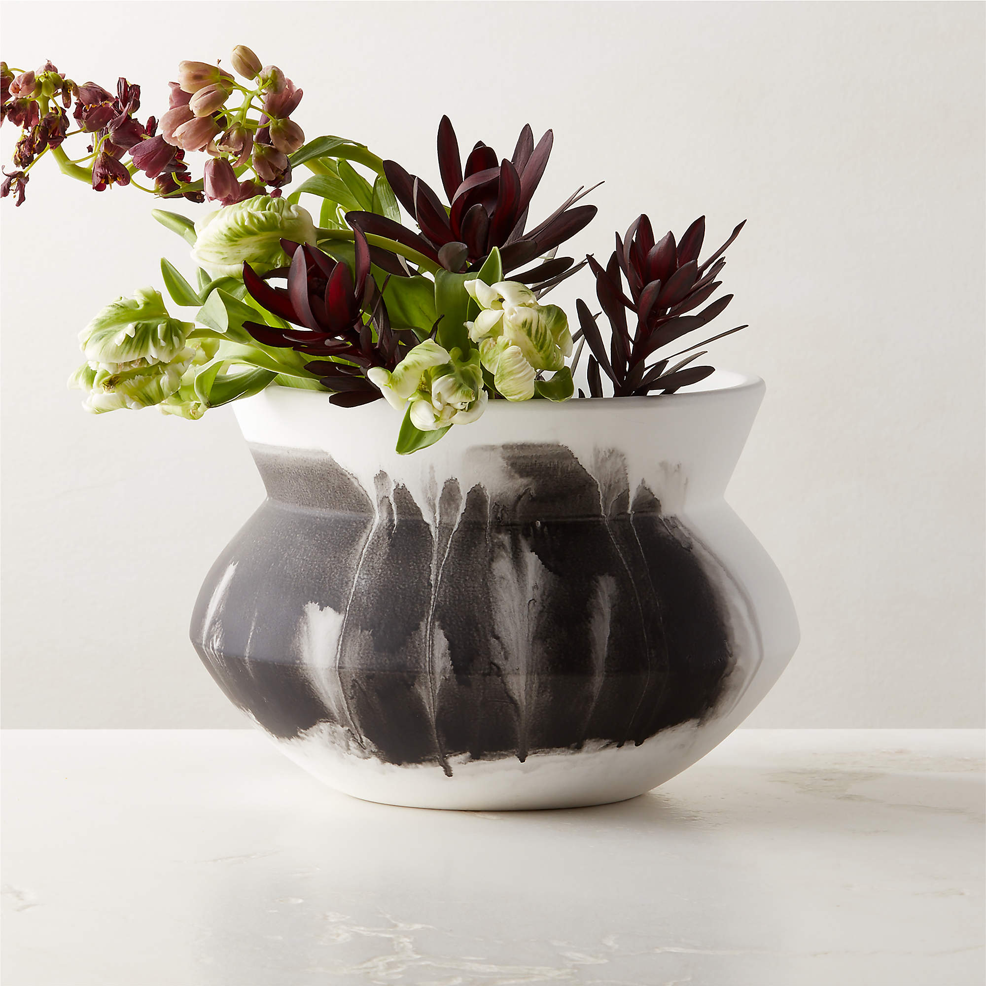 Amphora Black and White Ceramic Vase thumbnail 2