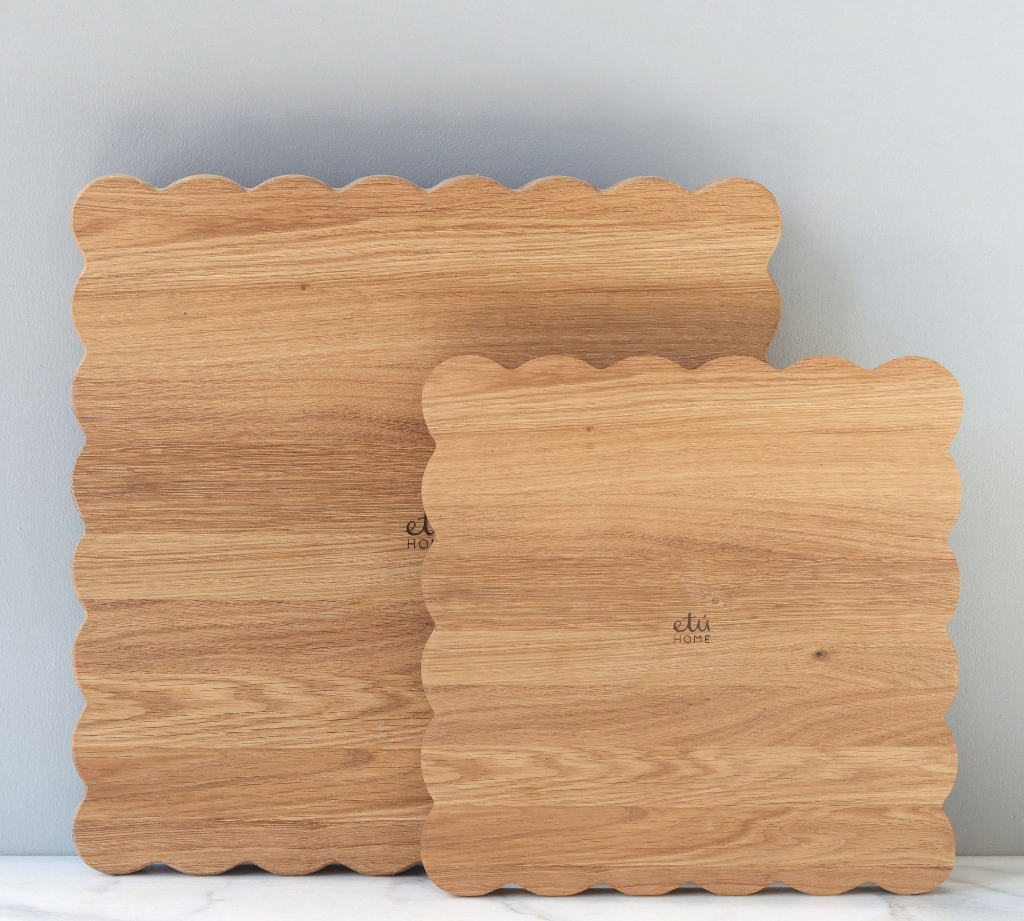 Handcrafted Square Scalloped Cutting Board Small thumbnail 3