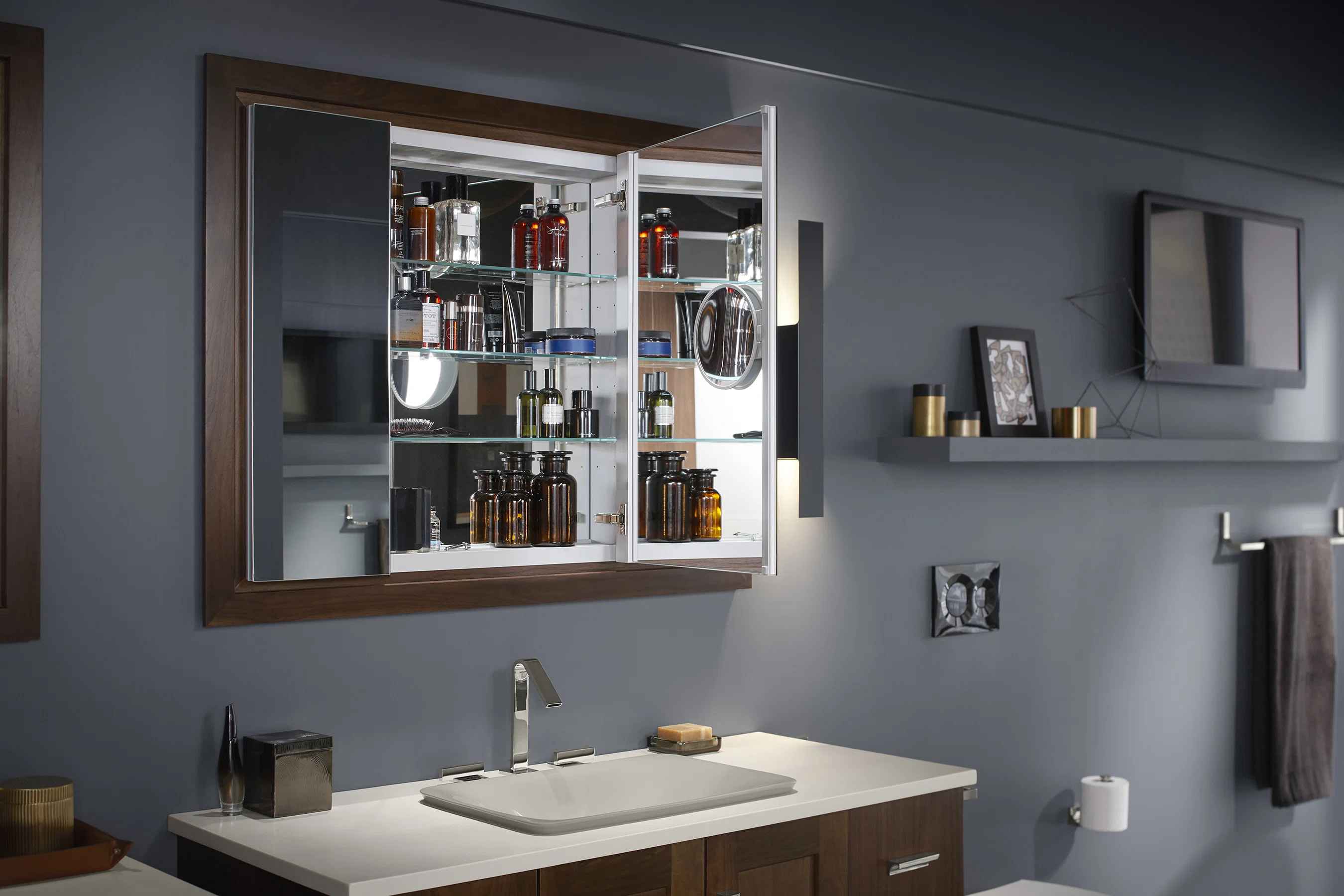 Kohler Verdera Aluminum Triple Door Medicine Cabinet thumbnail 2