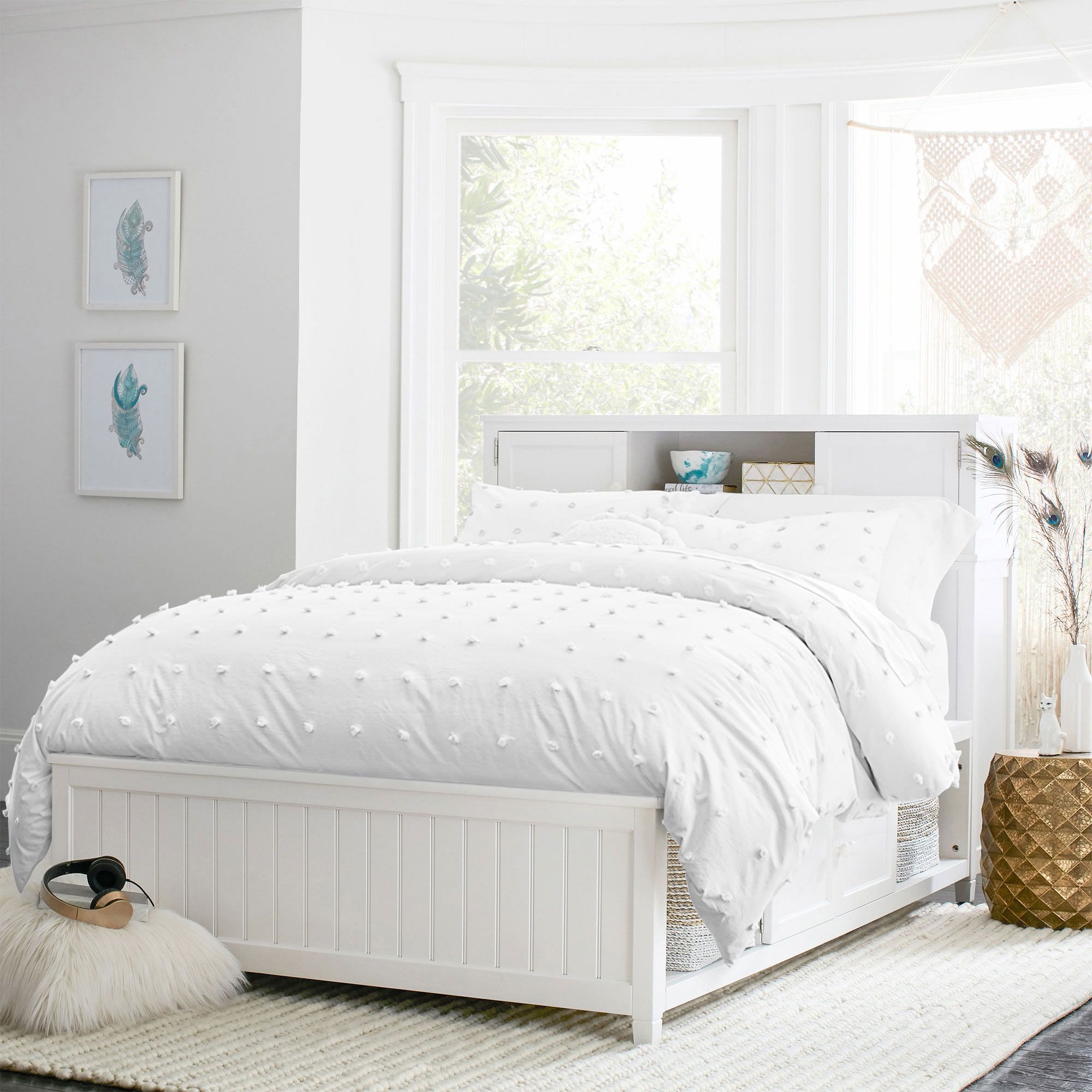 Beadboard Storage Bed thumbnail 2