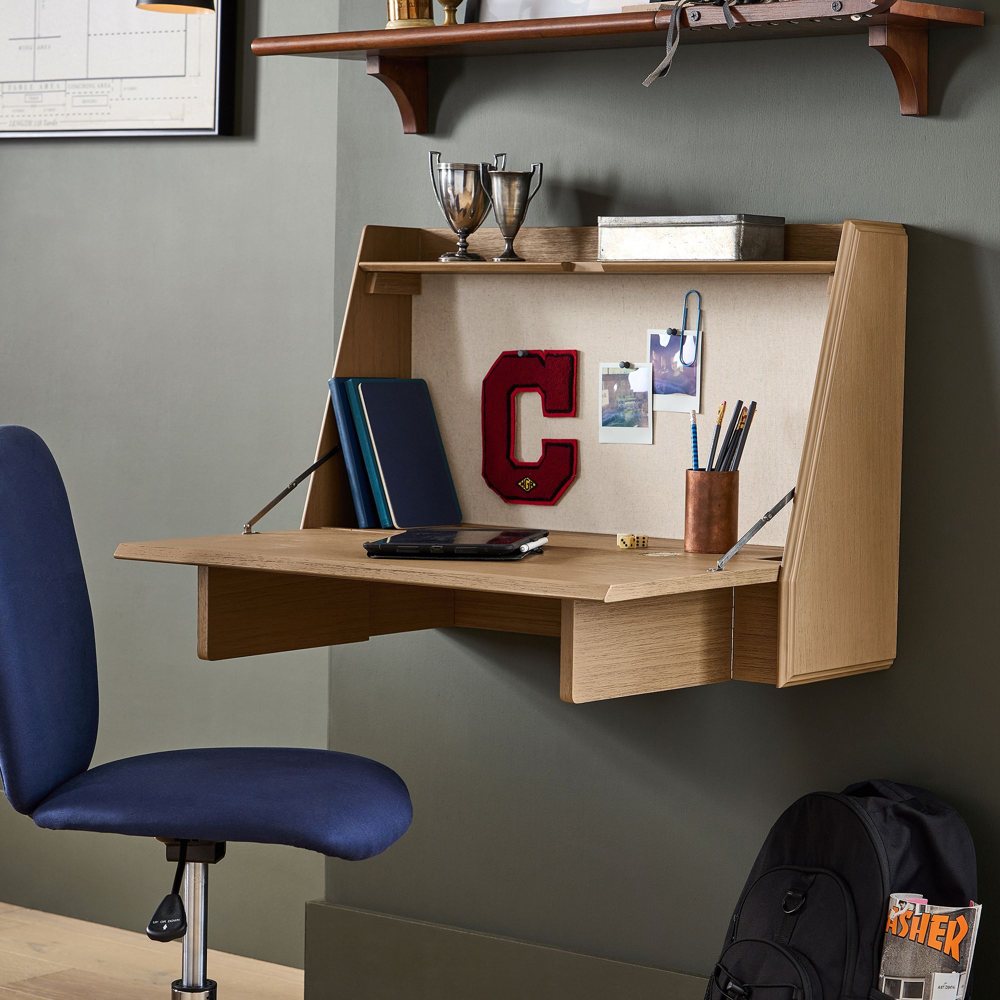 Closed Storage Wall Desk thumbnail 2