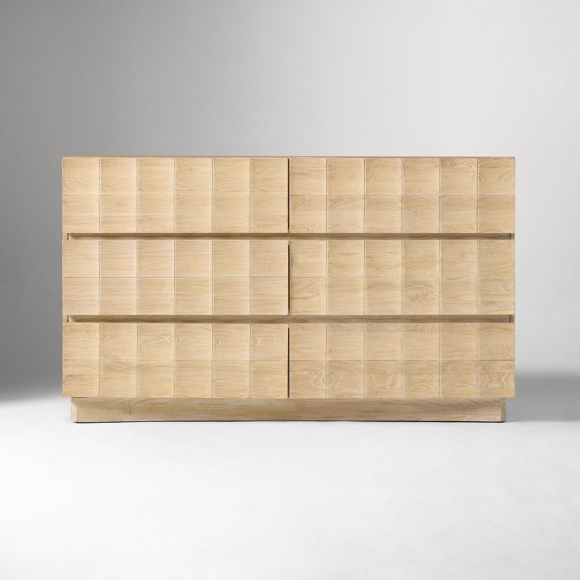 Luisa Carved 6-Drawer Dresser thumbnail 3