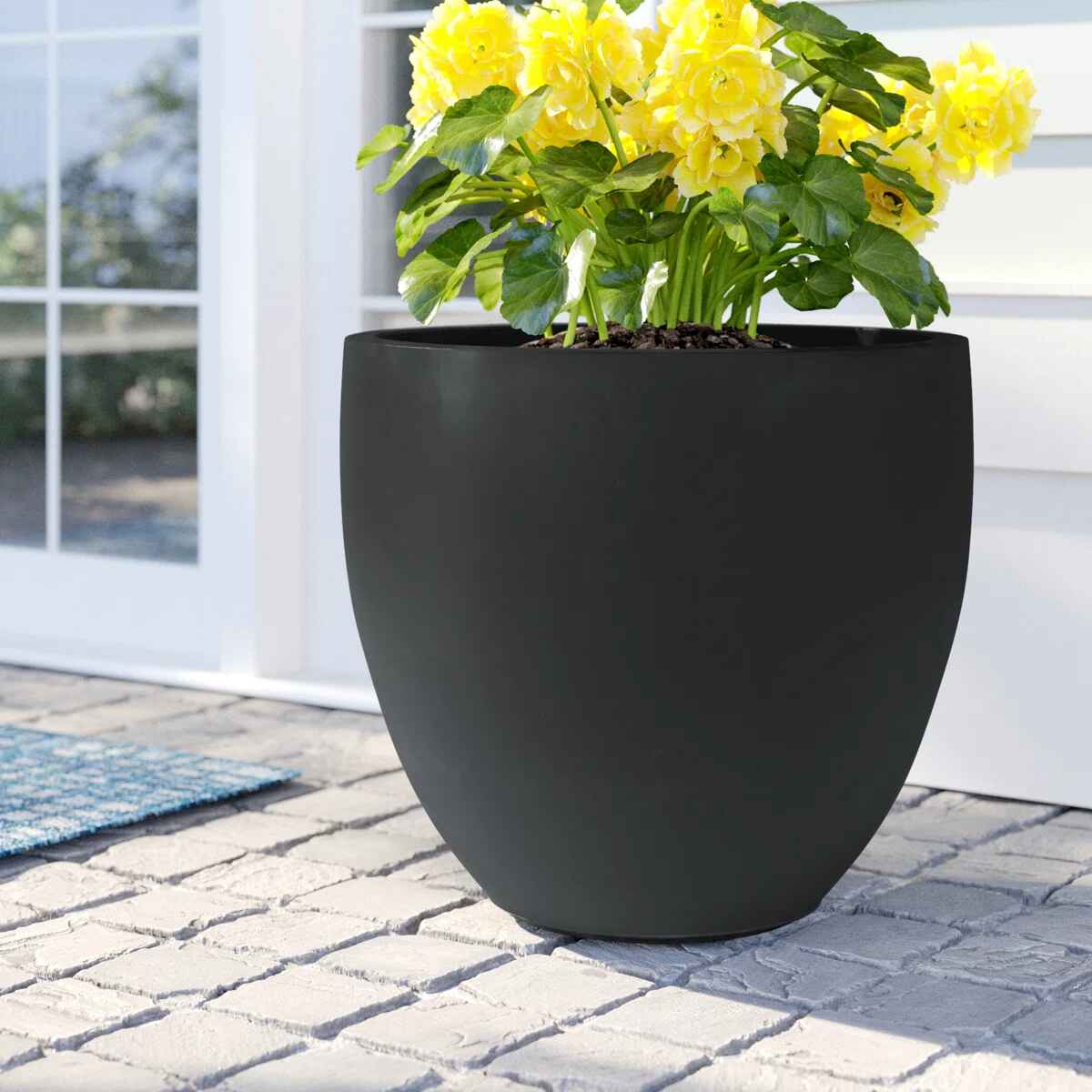 Acushnet Pot Planter thumbnail 2