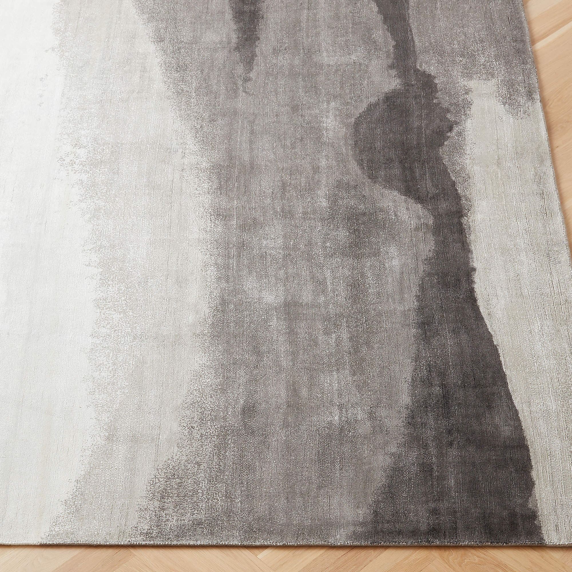 Sundown Handloomed Charcoal and Ivory Viscose Area Rug 5'x8' thumbnail 3