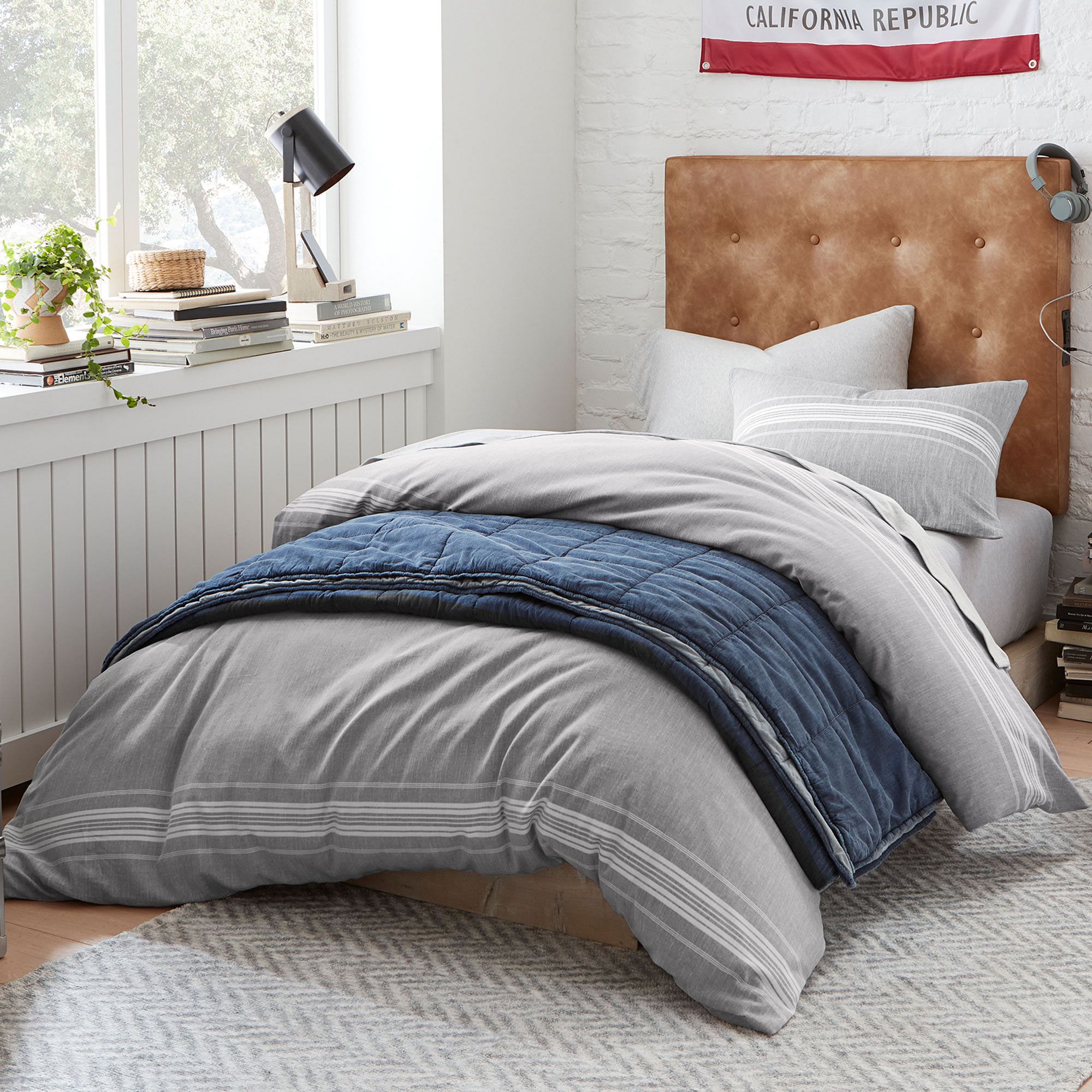 Windward Stripe Reversible Duvet Cover-Twin thumbnail 3