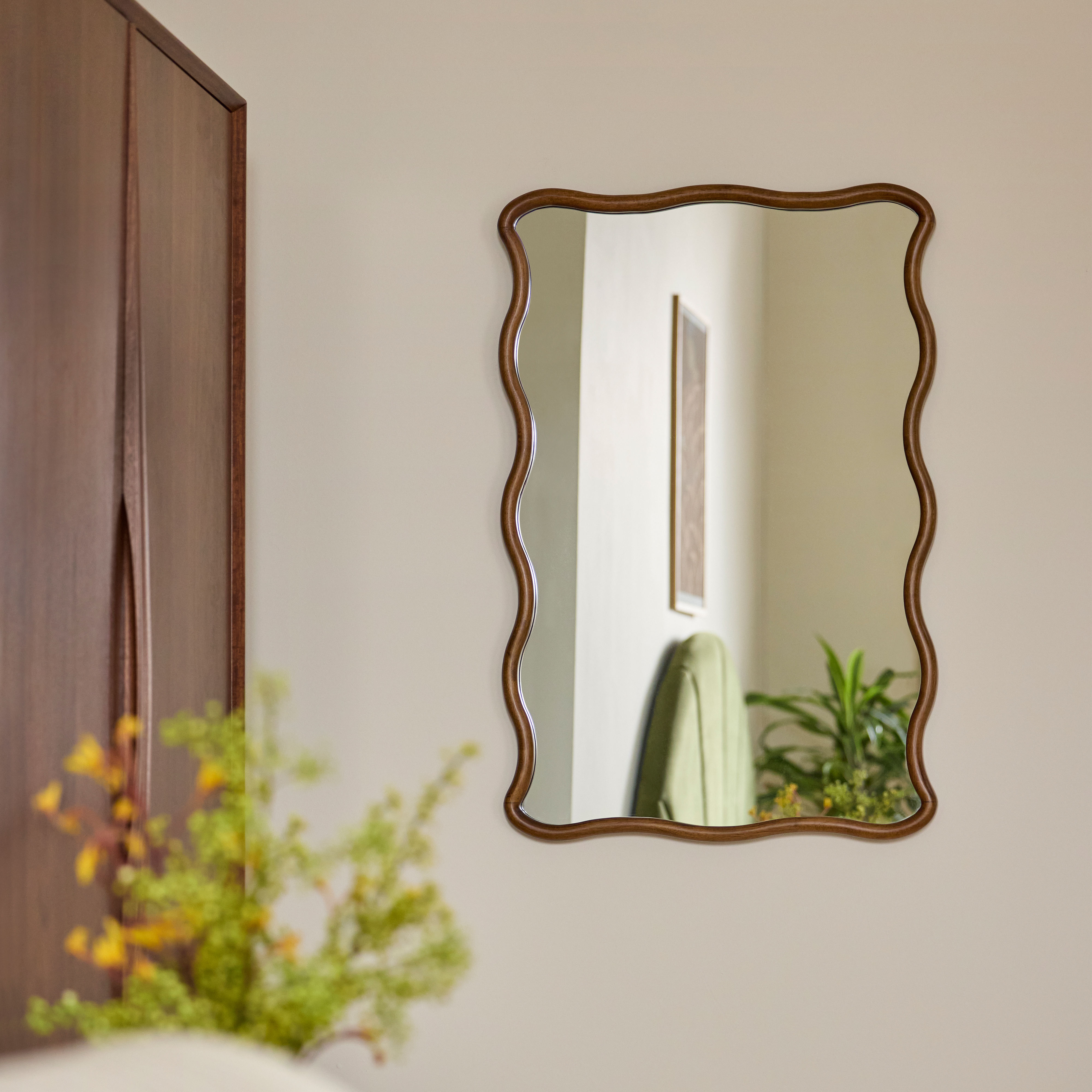 Alma Wall Mirror thumbnail 9