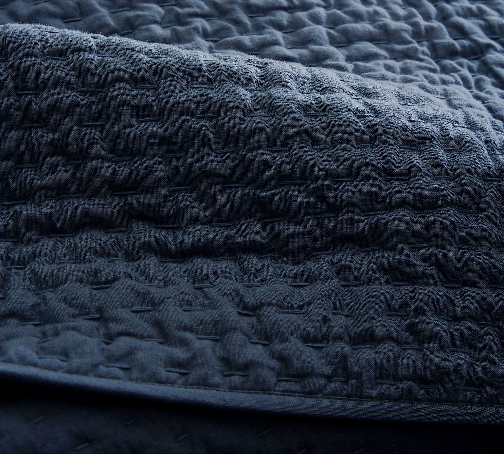 Pick Stitch Handcrafted Cotton Linen Quilt-Queen thumbnail 4