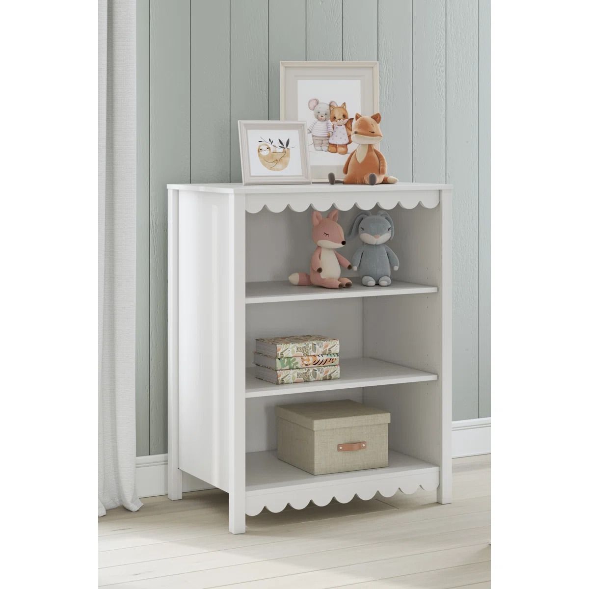 Patricia Bookcase thumbnail 2