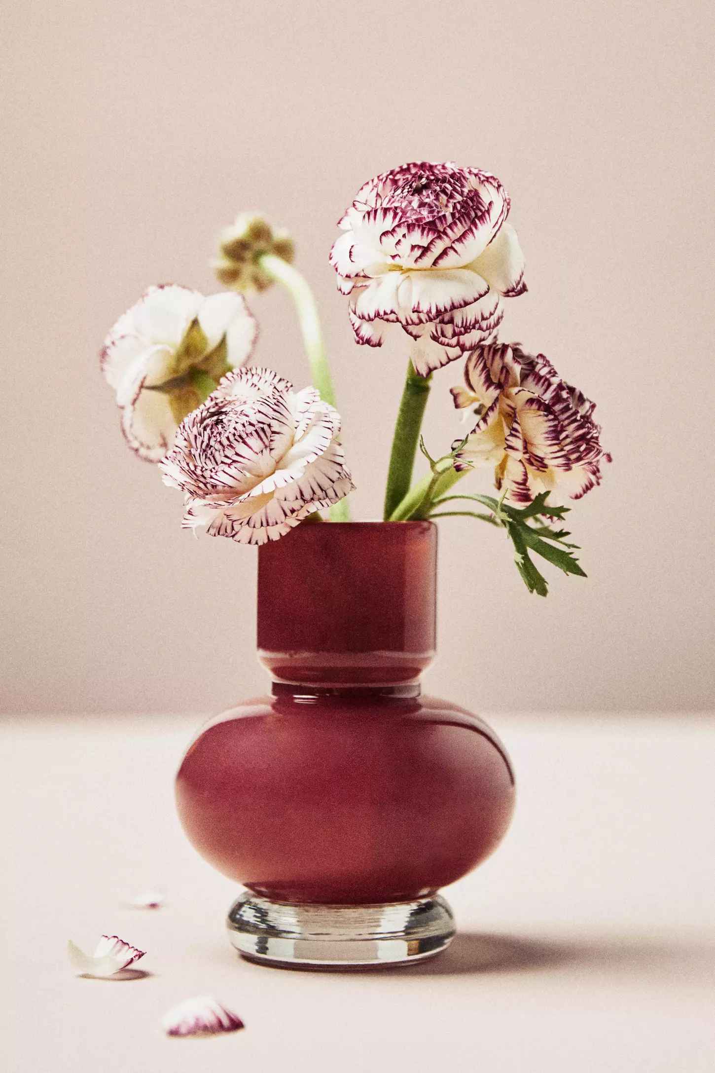 Maude Sculptural Glass Vase thumbnail 2