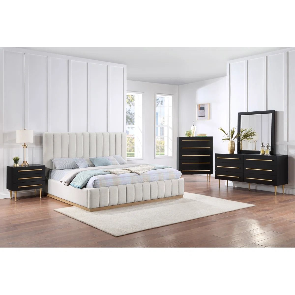 Codyn Upholstered Bed King thumbnail 2