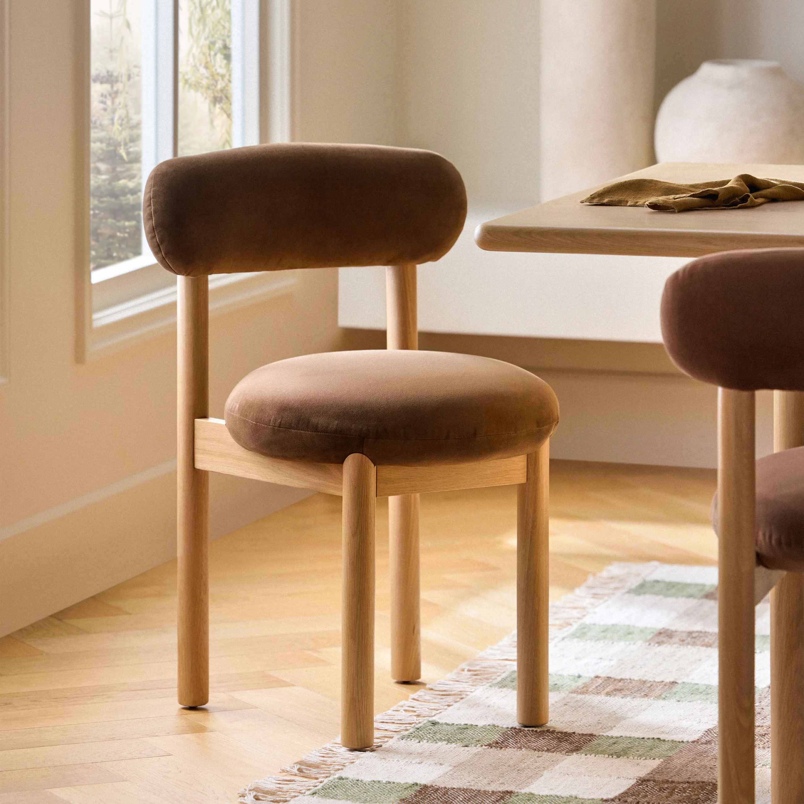 Munk Velvet Dining Chair Hale Earth thumbnail 2