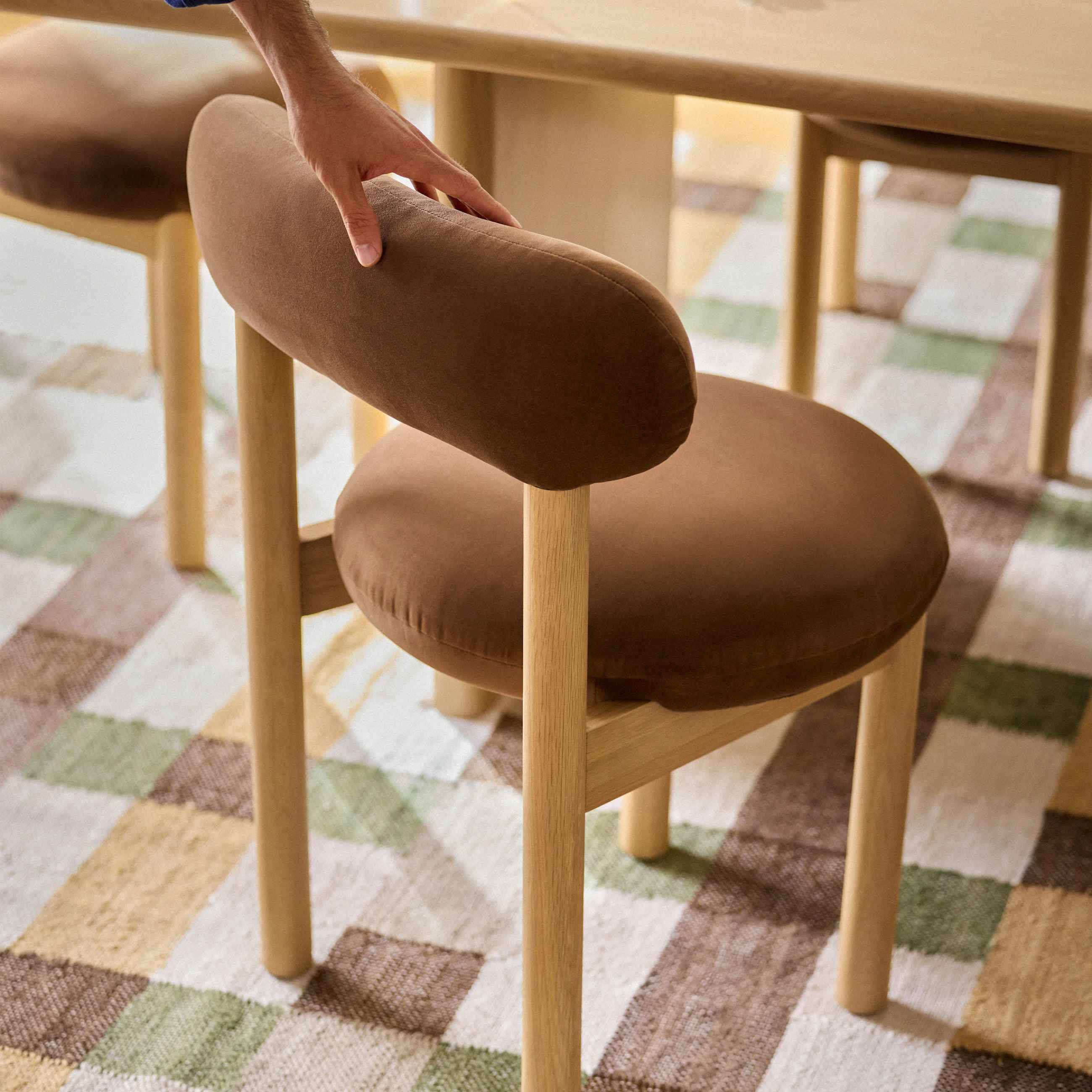 Munk Velvet Dining Chair Hale Earth thumbnail 7