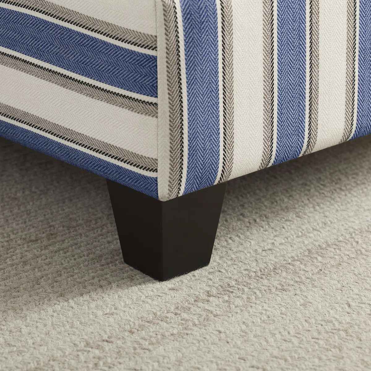 Fabric Upholstered Chaise Lounge thumbnail 5