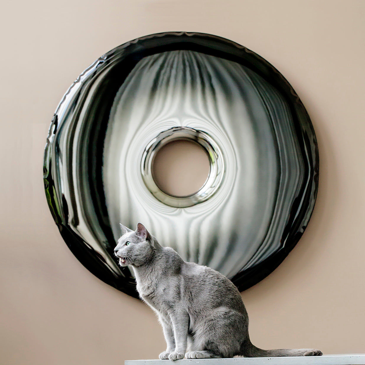 Rondo Stainless Steel Wall Mirror – Polished Convex 95-Inch thumbnail 29