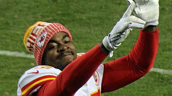 Chiefs DT Chris Jones fined by NFL for unsportsmanlike conduct penalty vs.  Colts