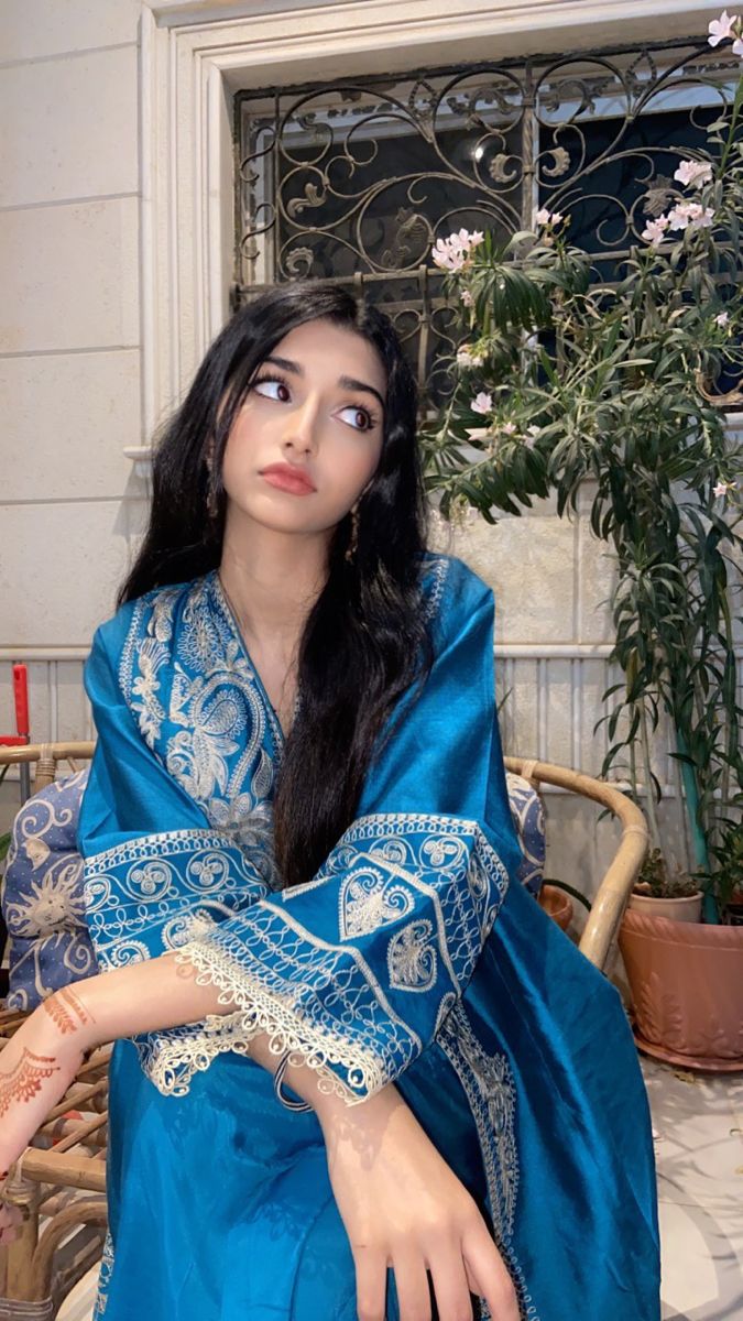 Sarah Khan