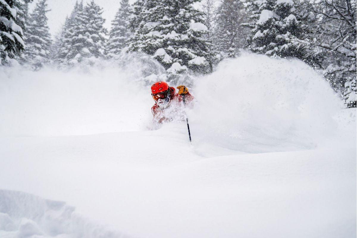 01 Powder Skiing at Lake Louise Dec 9 Photo by Jill Scarpato