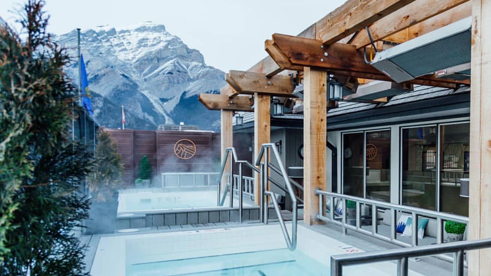 header-1img_2875d8786032-11