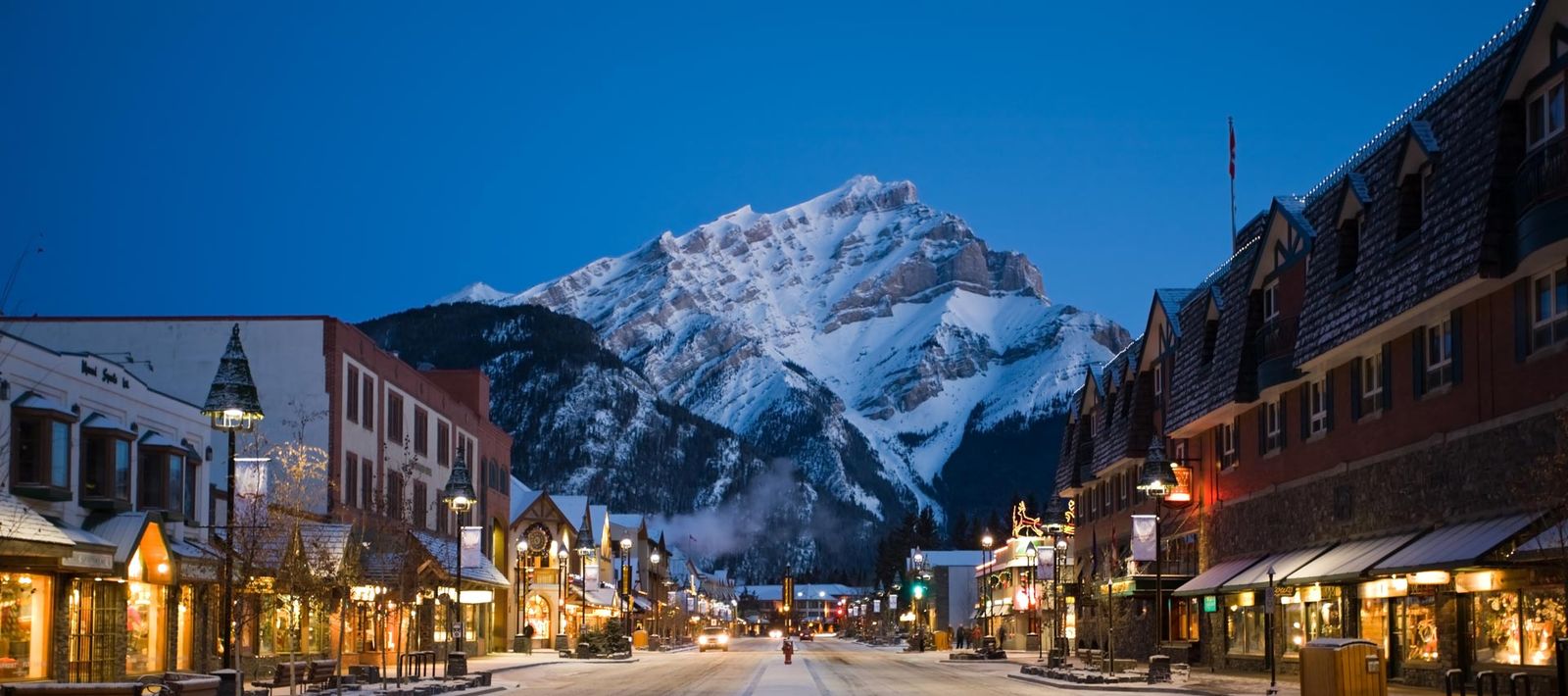 destination_signature_banff_avenue_nightime_winter_paul_zizka_11_horizontal-1