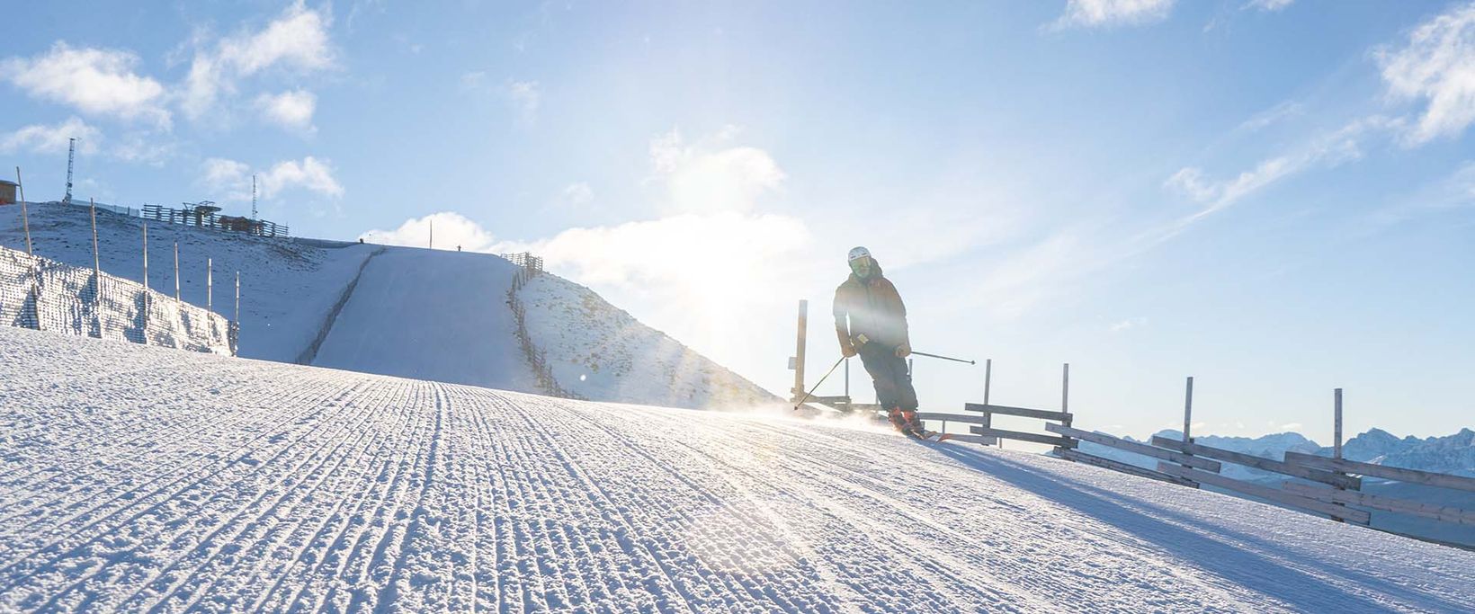 best-national-park-to-visit-in-winter-banff-lake-louise-skibig3-skiing-lake-louise-ski-resort-summit-chair-banner