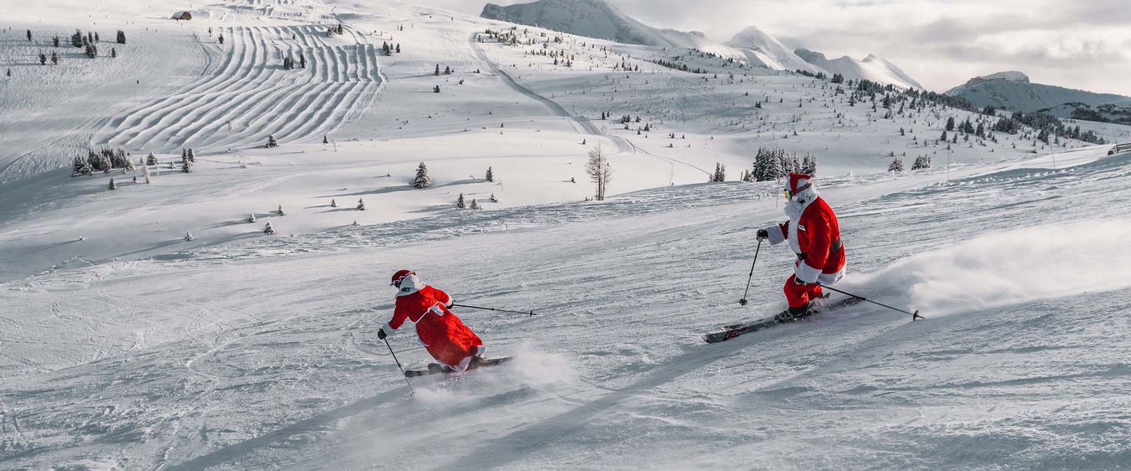 skibig3-blog-banff-christmas-ski-with-santa-banff-sunshine-december-event