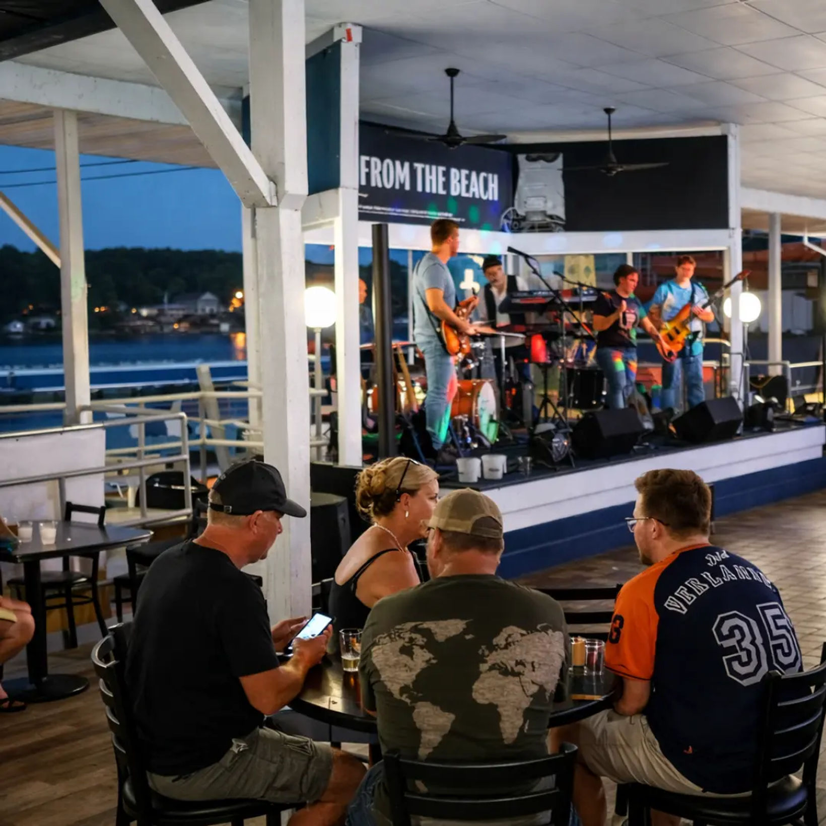 Ib Web Dining Single Pages Sky Bar Image