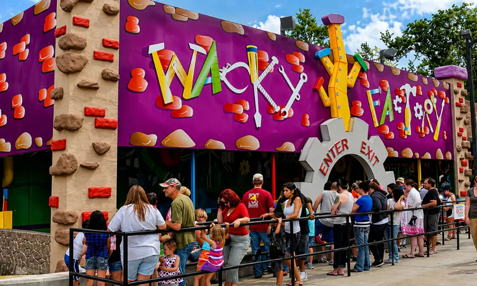 Lake Winnie 53 Ride Images Web  Wacky Factory1
