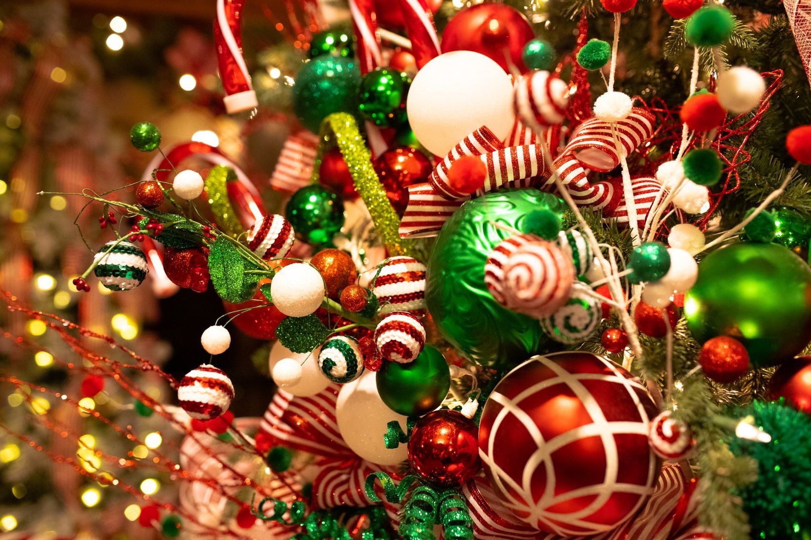 Christmas_BanffSpringsHotelSantaSuite_DevaanIngraham_Horizontal_004-custom