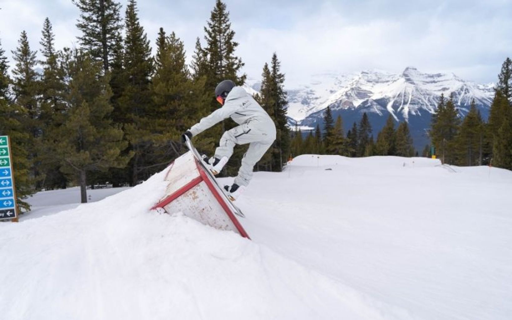 Spotlio   in Text Images (63)