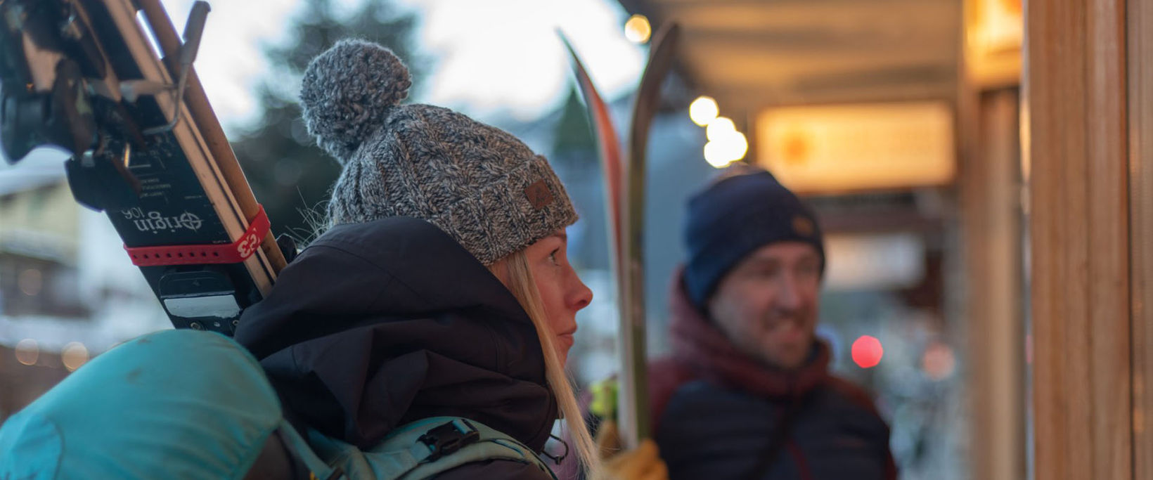 skibig3-blog-sustainable-ski-trip-banff-rueben-krabbe-town-of-banff-female-skier