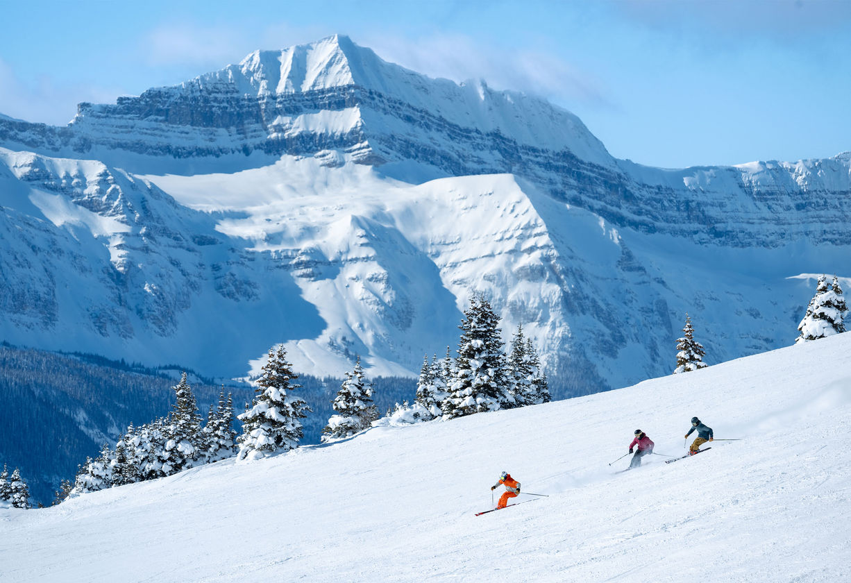 S B3 2024 Lake Louise Ski Resort Reuben Krabbe 05