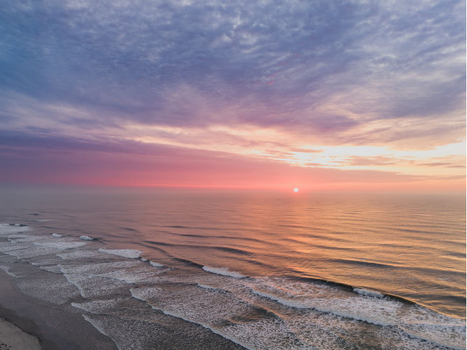 Moreys Piers Wildwood Nj Hotels on Beach