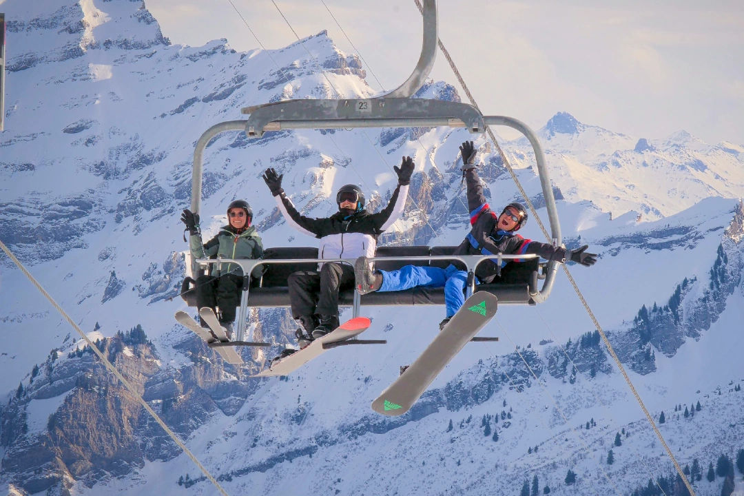 CTA Ski Spotphoto of Skiers on Grand Chamossaire Chairlift