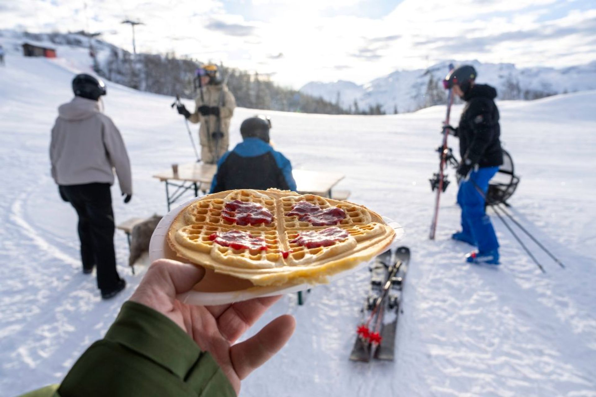 Koffertlokket Yngve Ask 6 Xnuxab