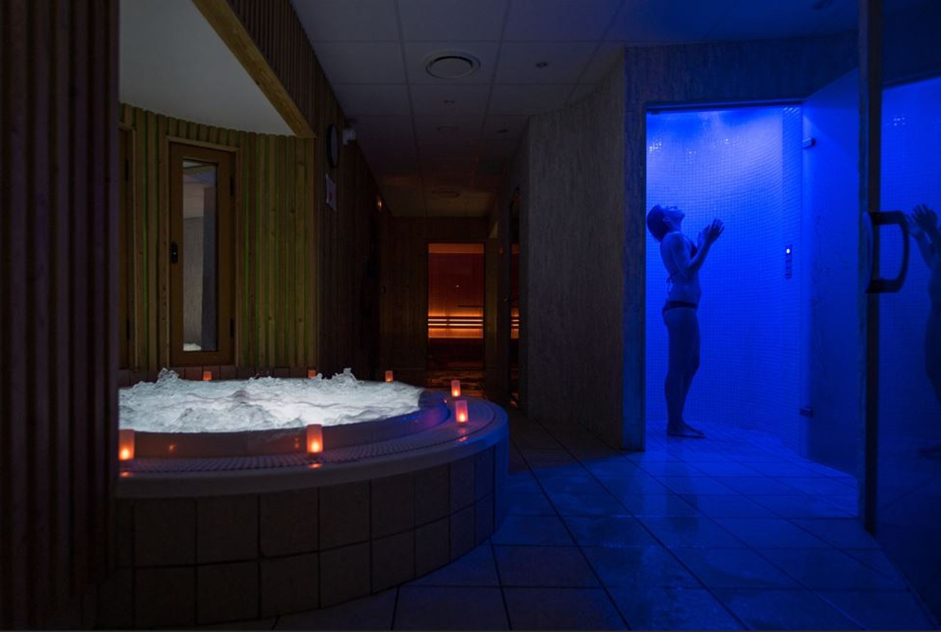 Jacuzzi   Douche