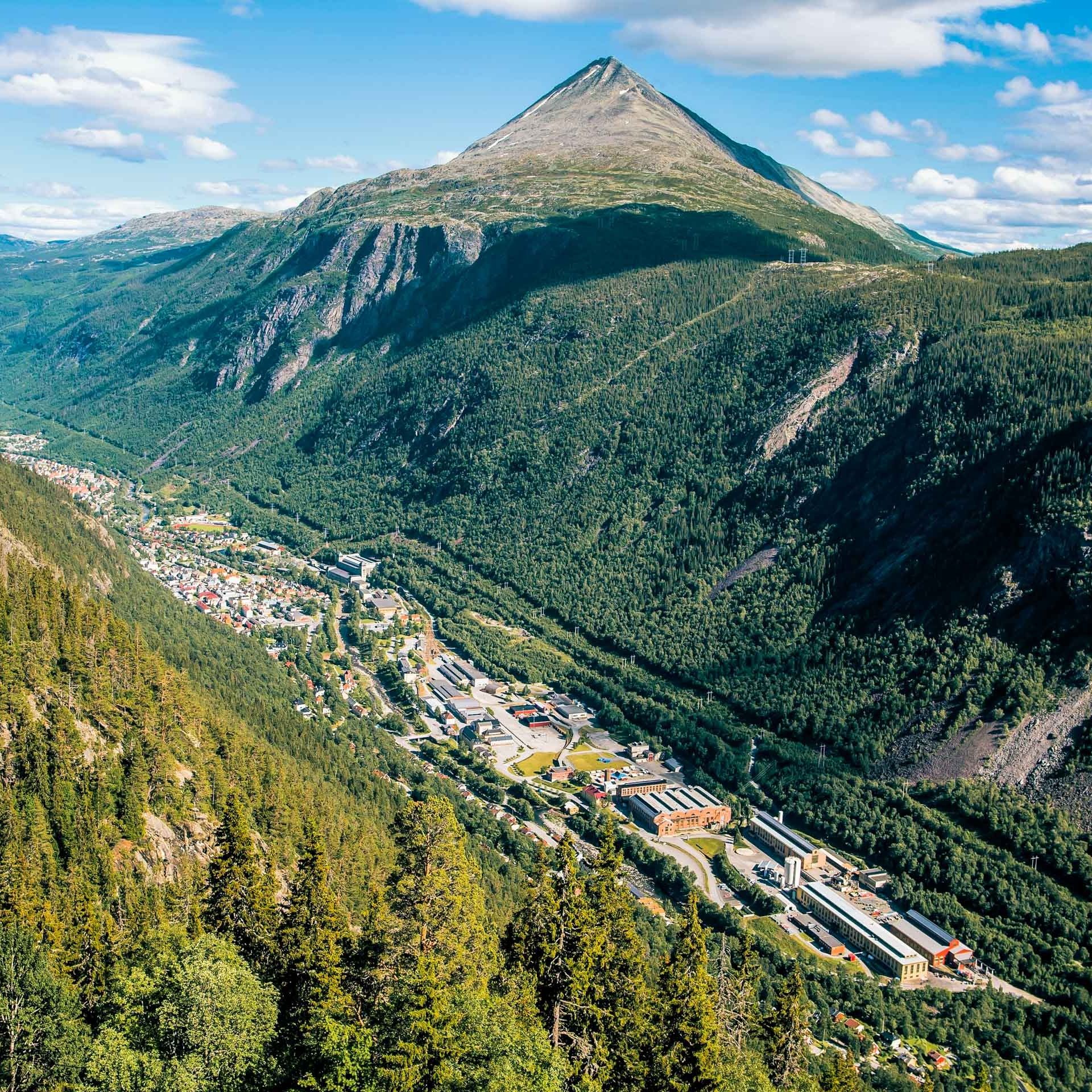 Gaustatoppen from Rjukan