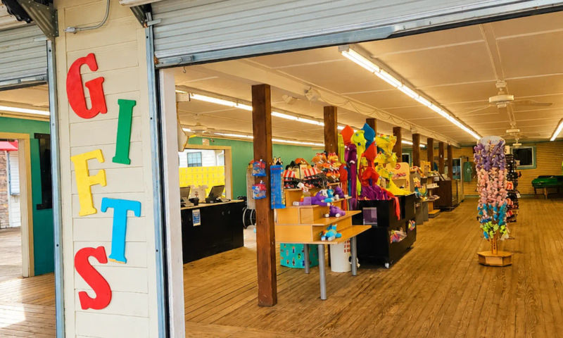 Lake Winnie 53 Web Images General  Gift Shop