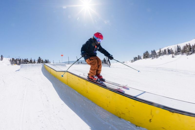 02 Terrain Parks Royce Sihlis