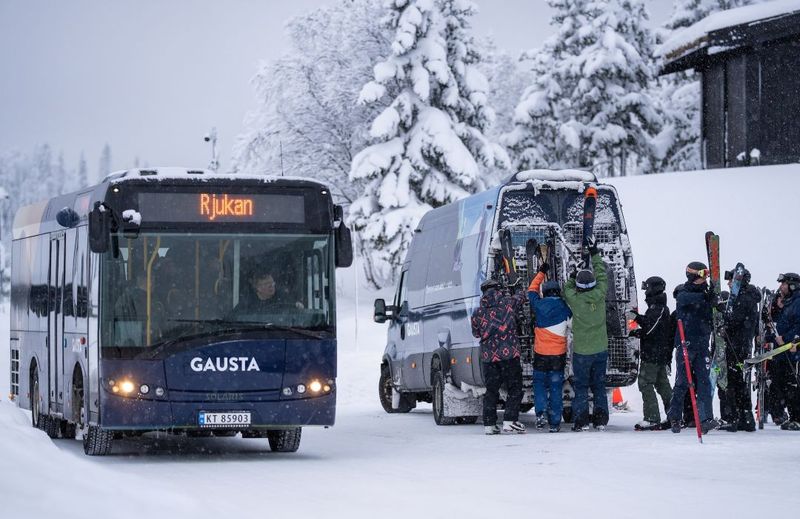 Gausta Shuttle Yngve Ask Ds C7011 I6ocii Crop