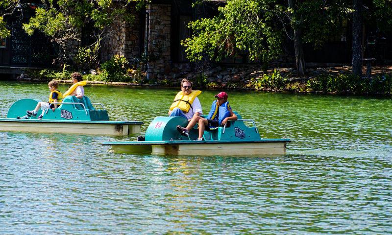 Lake Winnie 53 Ride Images Web Paddleboat2