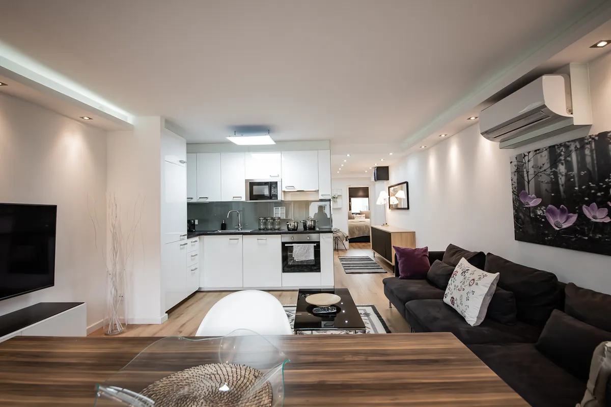 Moderne 4 Zimmer Wohnung mit 3 Schlafzimmern in der Ludwigsvorstadt - Photo 3