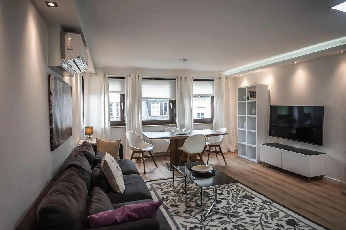 Moderne 4 Zimmer Wohnung mit 3 Schlafzimmern in der Ludwigsvorstadt - Photo 2