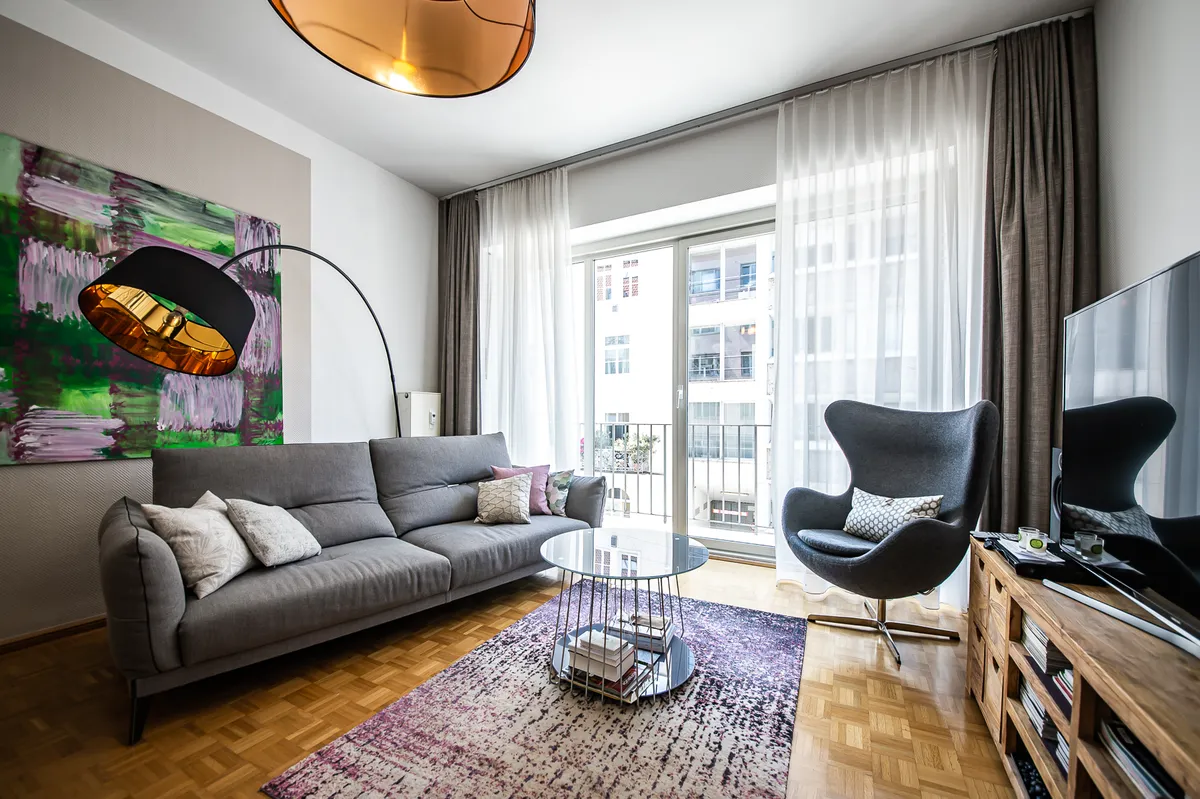 Attraktive 3 Zimmer Wohnung mit 2 Balkonen im Lehel - Foto 2