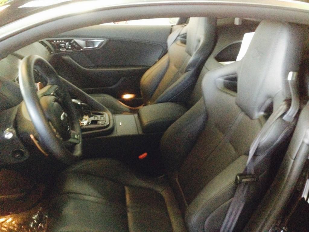 2015 Jaguar F-Type R V8