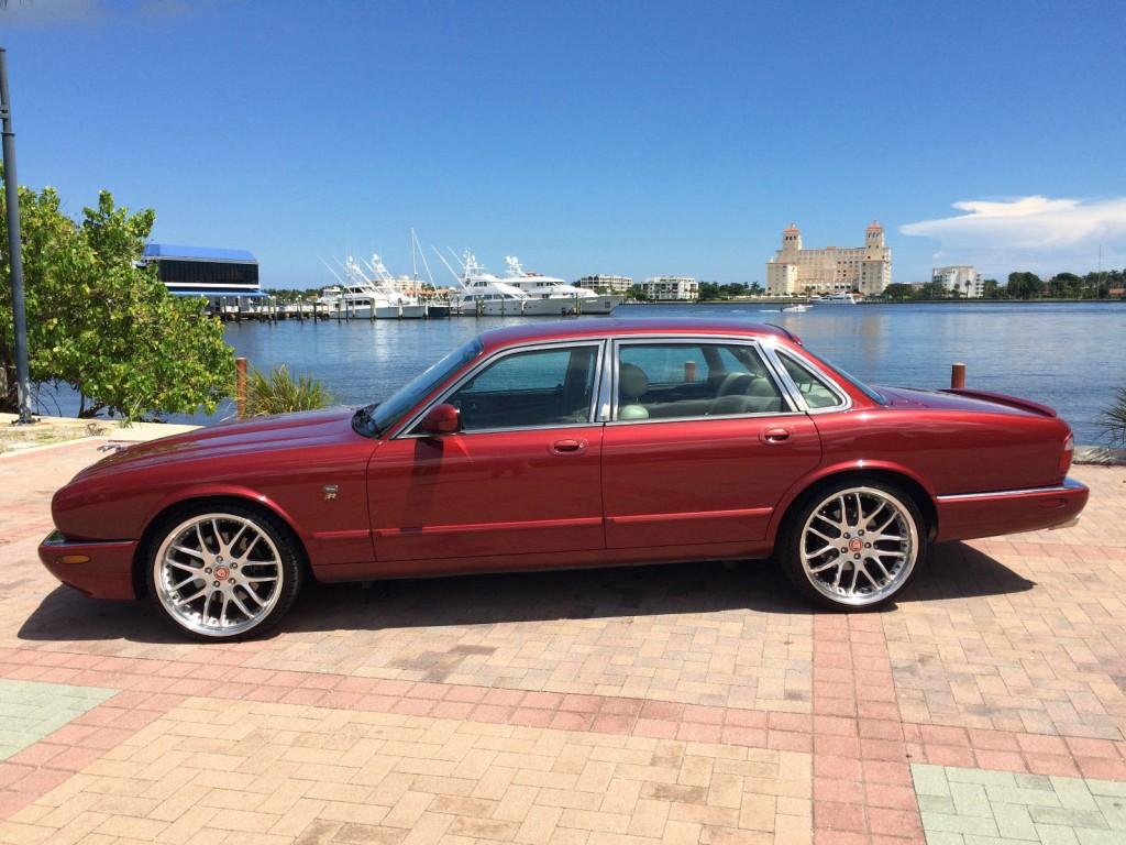 1999 Jaguar XJR Sedan