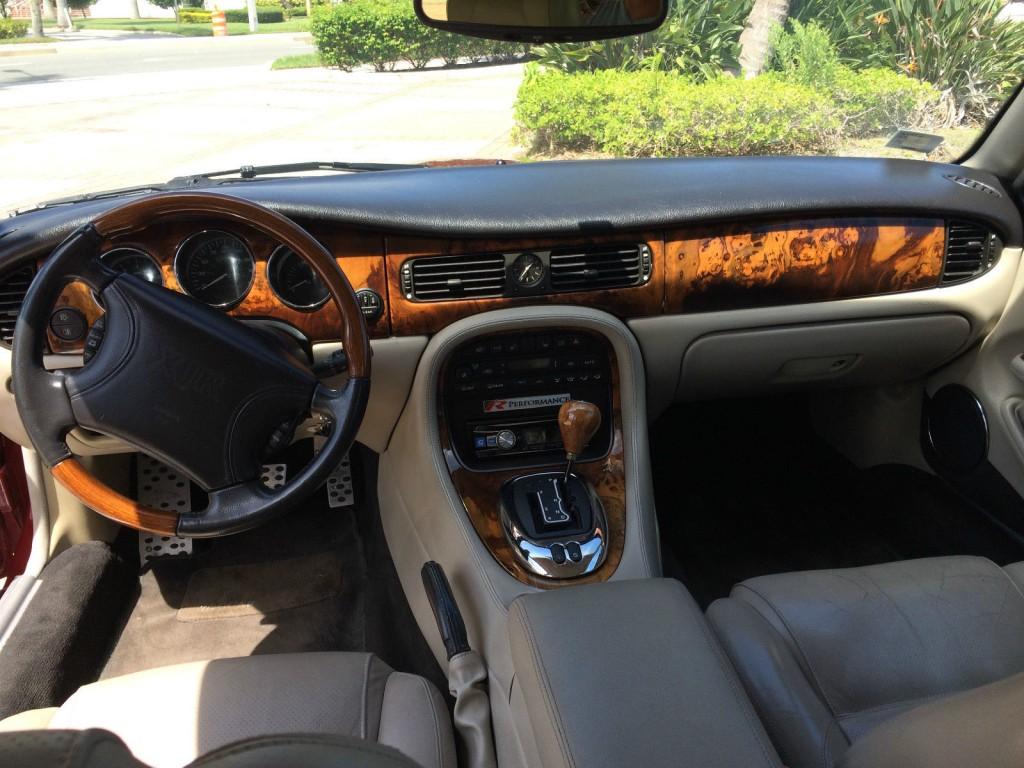 1999 Jaguar XJR Sedan