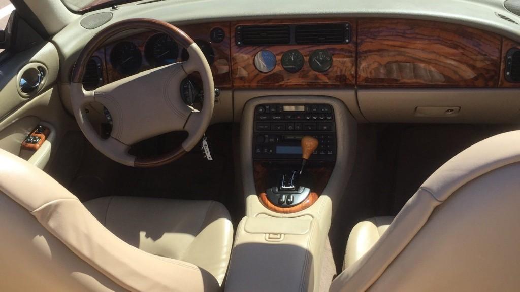 1999 Jaguar XK8